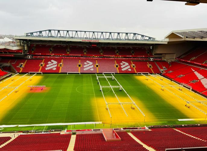 库库雷利亚：为埃斯特旺感到高兴；我尽量不给亚马尔太多空间（库库雷利亚：为埃斯特旺开心；尽量不让亚马尔有空间）