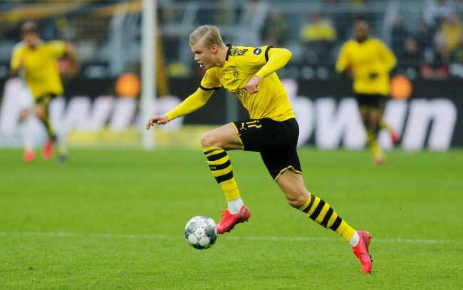 马克莱莱选前队友各项能力最佳：右脚选菲戈，球商选齐达内（马克莱莱评昔日队友之最：右脚选菲戈，球商选齐达内）