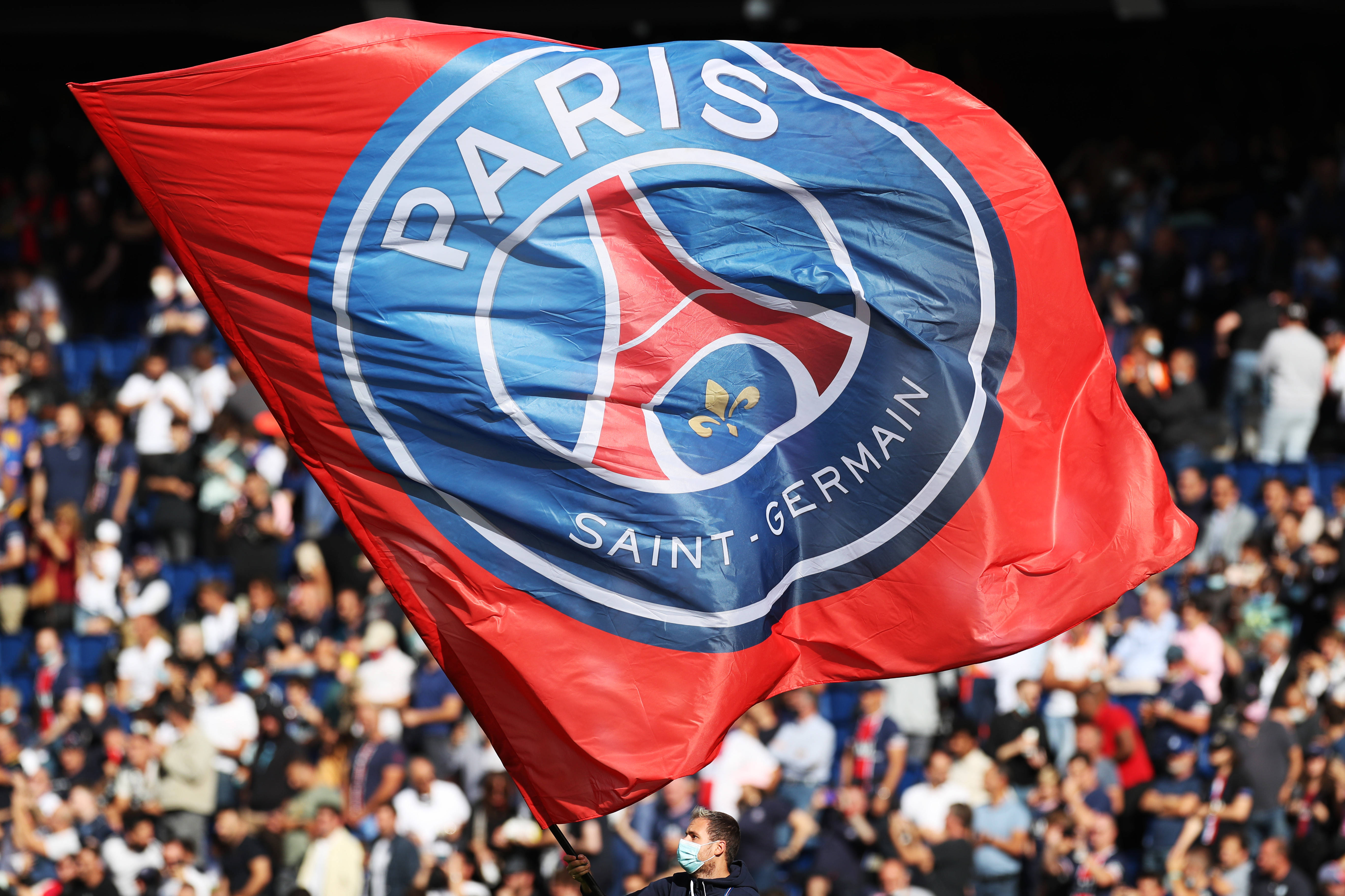 程进：弗兰克希望球迷不只是记得他一人，继续支持新一代球员（程进：弗兰克盼球迷不只记得他，更要支持新生代球员）