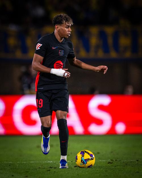 法国杯前瞻：欧塞尔遇保级压力战意成疑，摩纳哥求胜欲望更强（法国杯前瞻：保级重压下欧塞尔斗志成疑，摩纳哥取胜欲更旺）