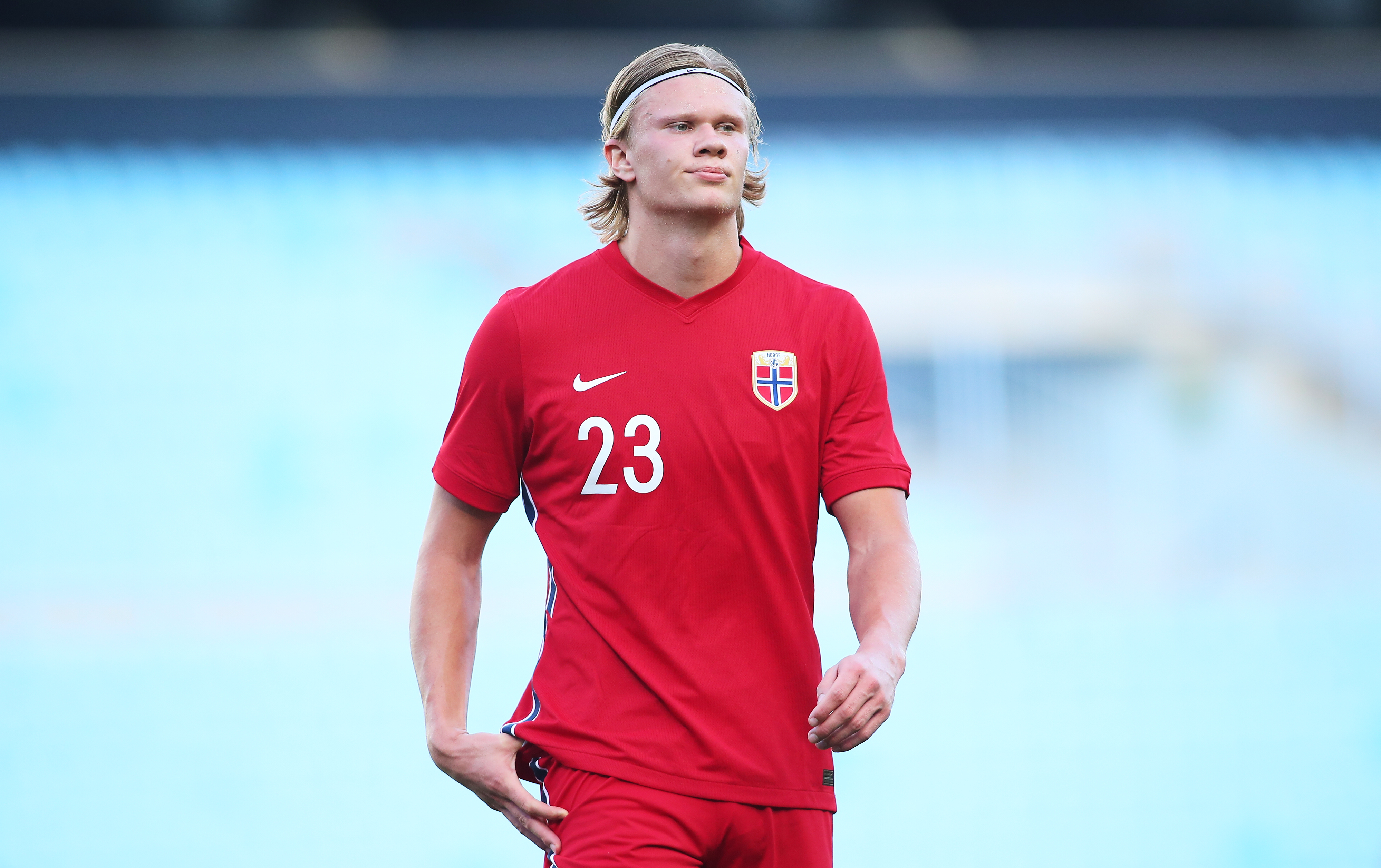 埃斯特雷马杜拉总监：很高兴抽到塞维，将会共同向雷耶斯致敬（埃斯特雷马杜拉总监：与塞维利亚相遇欣喜 将携手向雷耶斯致敬）